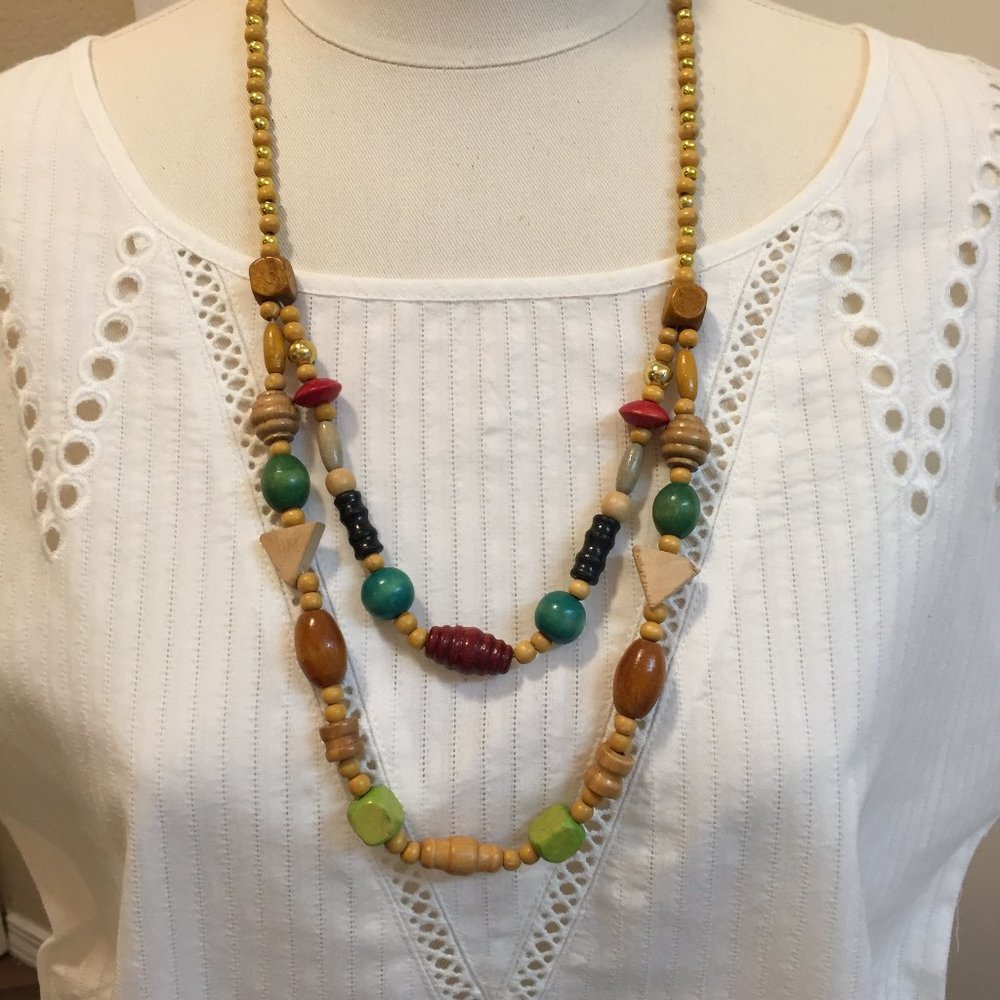 ❤️2 for $10 Vintage wooden bead necklace